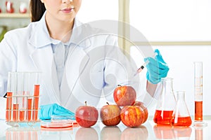 female scientist develop and test all of genetic modification food