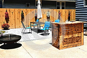 Fence, bar, patio, Masonary, Hardscape