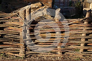 Fence in the form of a rural wattle fence