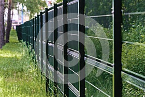 Fencing made of metal mesh to protect