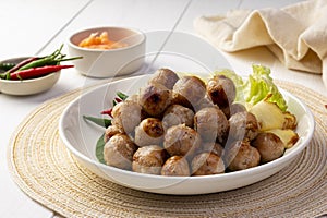 fermented pork and rice sausage (Sai Krok Isan)