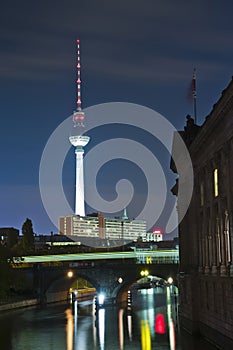 Fernsehturm in Berlin at night