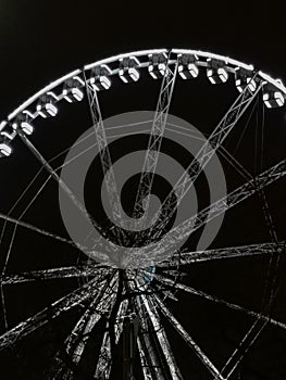 Ferris wheel in night time