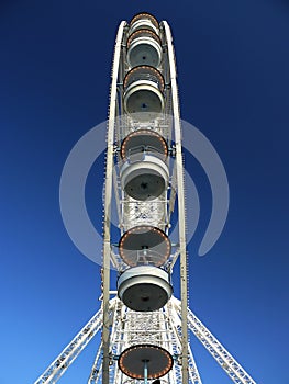 Ferris Wheel in Paris - sideview