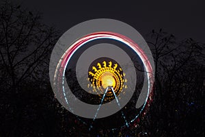 Ferris wheel spinning at night