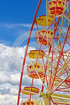 Ferris wheel in the summer morning