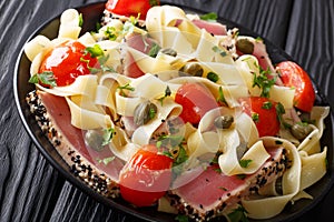 Fettuccine Pasta with Fried Tuna Steak in Sesame and Vegetables