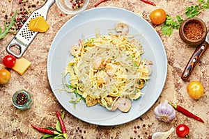 Fettuccine pasta with shrimp