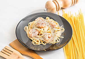 fettuccini pasta with shrimp