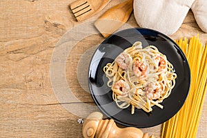 fettuccini pasta with shrimp