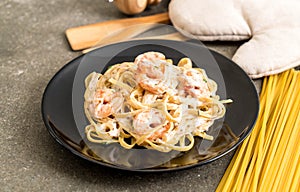 fettuccini pasta with shrimp