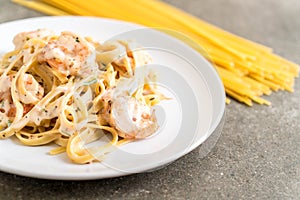 fettuccini pasta with shrimp