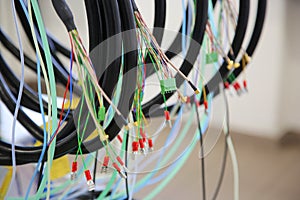 Few cable connection