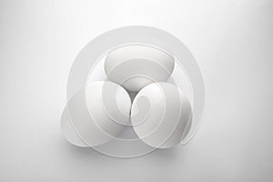 Few raw chicken eggs