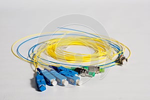 Fiber optic cable pigtails