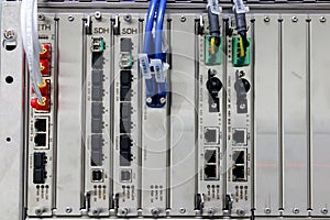 Fiber optic communication device, LAN, SDH