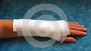 FIBERGLASS SPLINT - WRIST NARTHEX