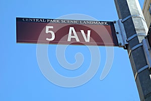 Fifth Avenue Sign