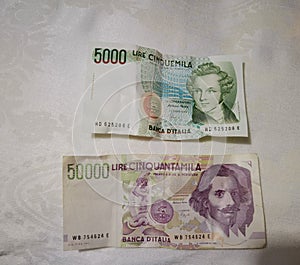 Fifty thousand and five thousand lire paper banknotes, of the old minting