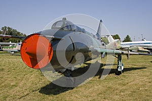 Fighter-bomber SU-20