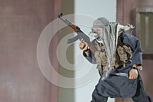 A Waffe Miniatur realistisch mann soldat ein Bild 