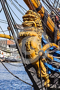 A figurehead photo