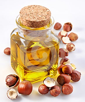 Filbert oil with nuts