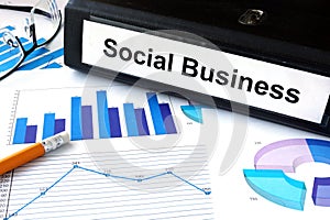 File folder with words Social Business