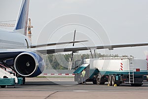 Fill up of an airplane