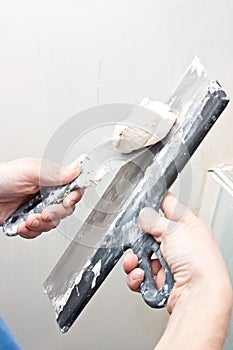 Filling the joints , aligns wall,alignment angles