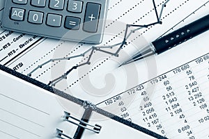 Financial accounting stock market graphs