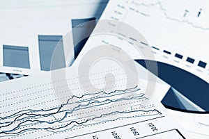 Financial accounting stock market graphs analysis