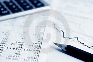 Financial accounting stock market graphs analysis