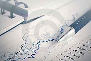 Financial accounting stock market graphs analysis