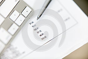 Financial data analyzing