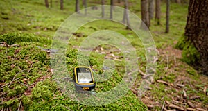 Finding the right position in the forest with a gps