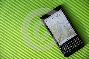 Finding a route to location using the mobile maps application