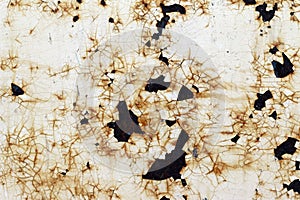 Fine cracks in the paint