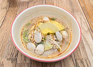 Fine Cut White Rice Noodle Hot and Sour Soup with pork ball
