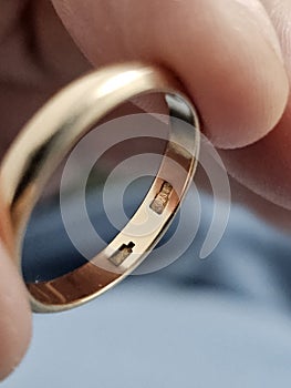 The fineness of gold on wedding ring