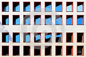 Finestre di un edificio moderno photo