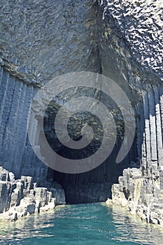 fingals cave staffa island inner hebrides scotland