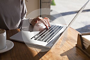 Finger keyboard in cafe