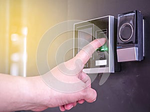 Finger print scan for unlock door security system