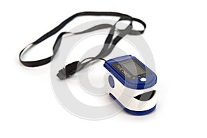 Fingertip pulse oximeter