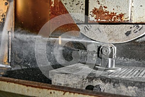 Finishing and roughing of the abrasive wheel with diamond dressing on a surface grinder