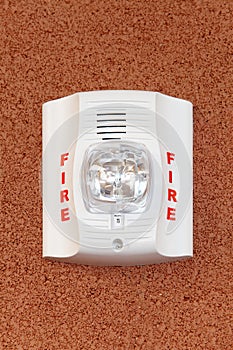 A fire alarm with stroboscopic light.