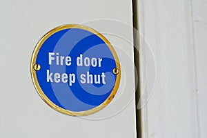 Fire door keep shut sign