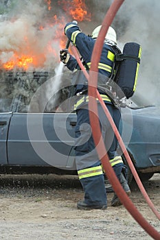 Fire extinguishing autos photo