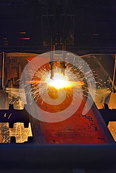 Fire gas cutting steel plate